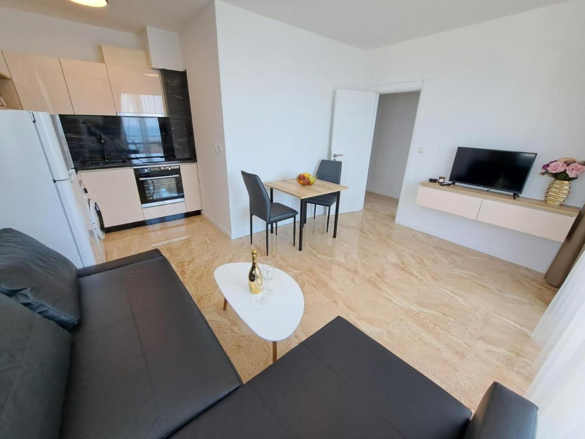 Onyx 2 Private Beach Apartment Sveti Vlas Exterior foto