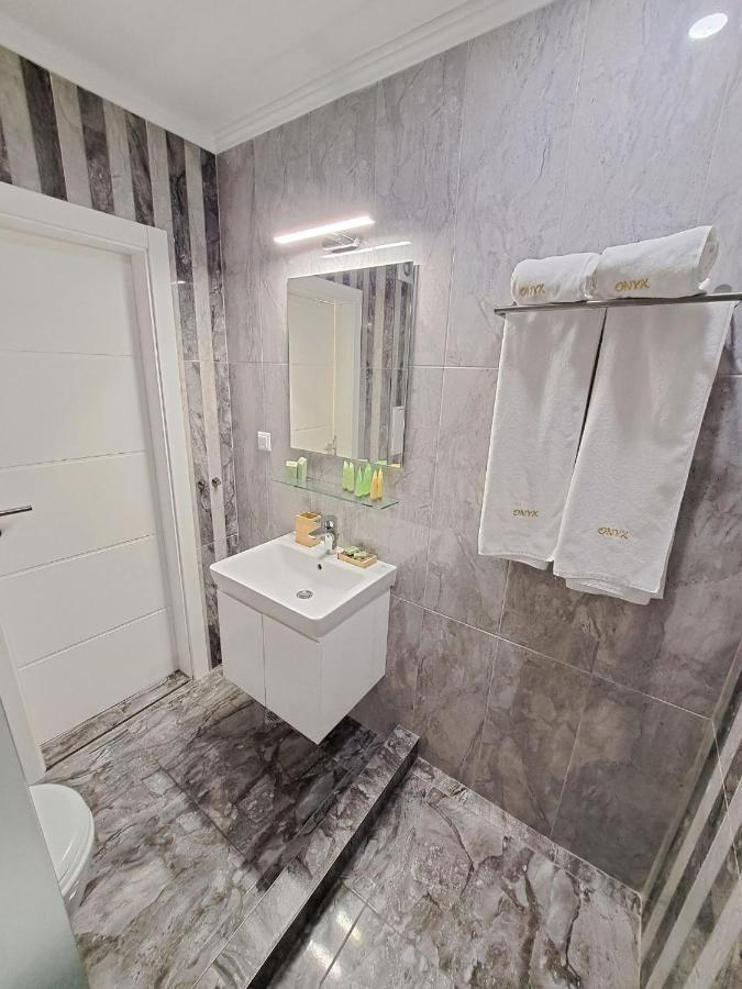 Onyx 2 Private Beach Apartment Sveti Vlas Exterior foto